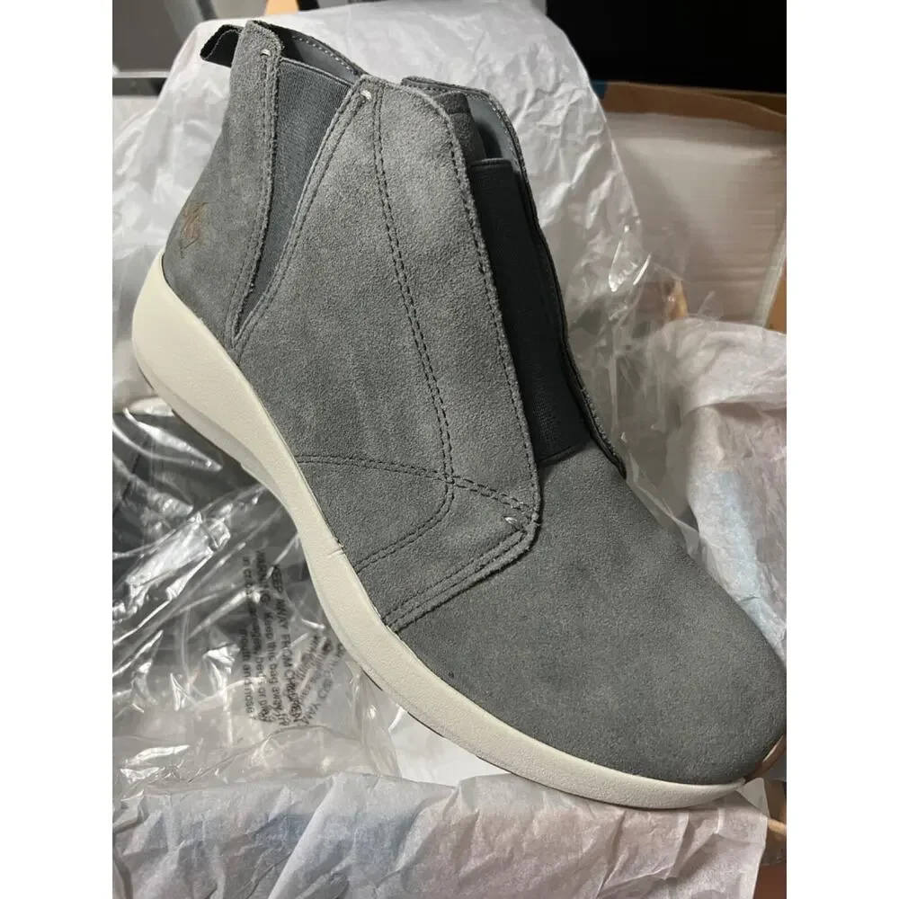OTBT Bethel Sneaker Bootie Size 8 8.5 9 Grey Suede Leather Ankle Comfort Shoes